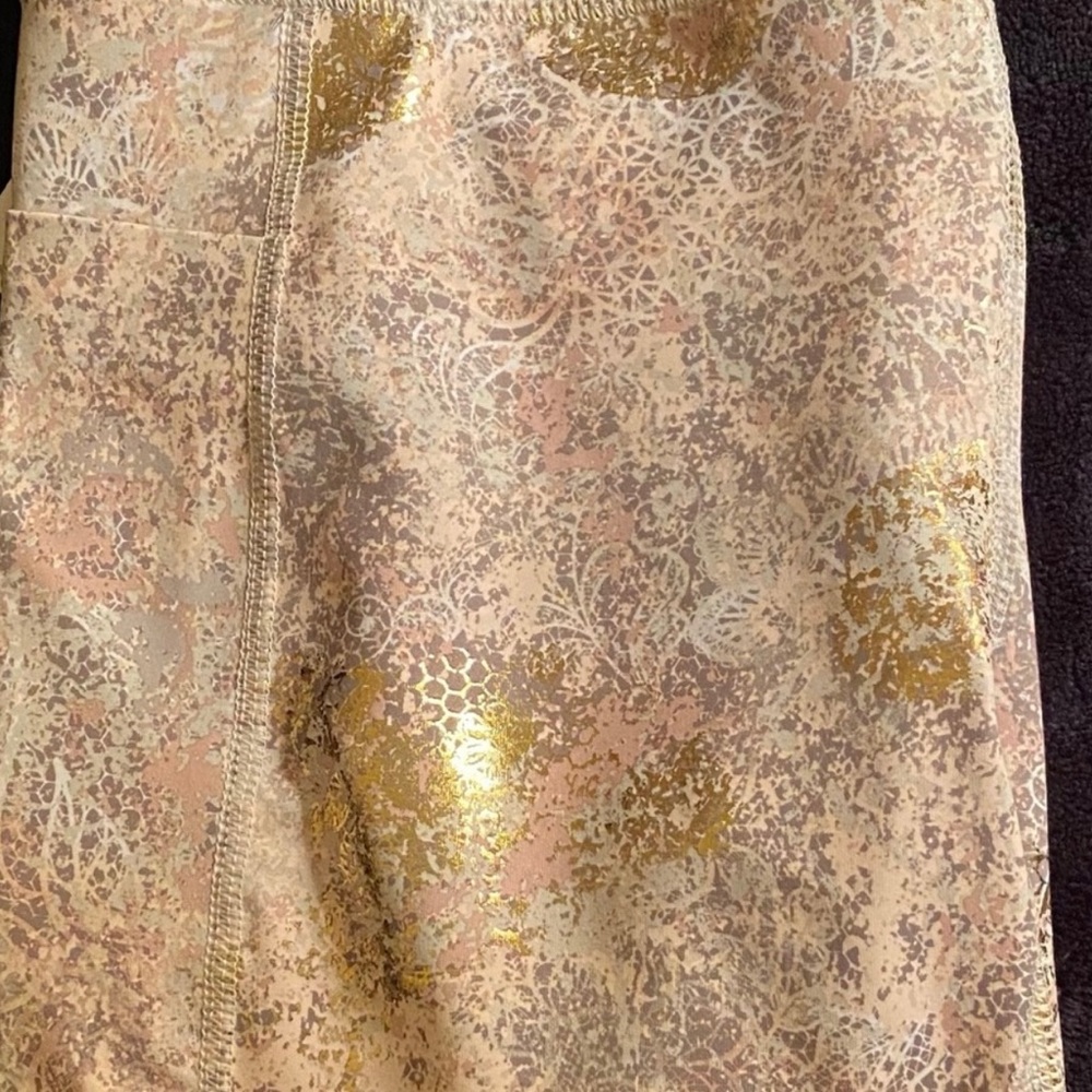 NEW Super Beautiful Luxury pink gold active yoga pants - Picture 2 of 10